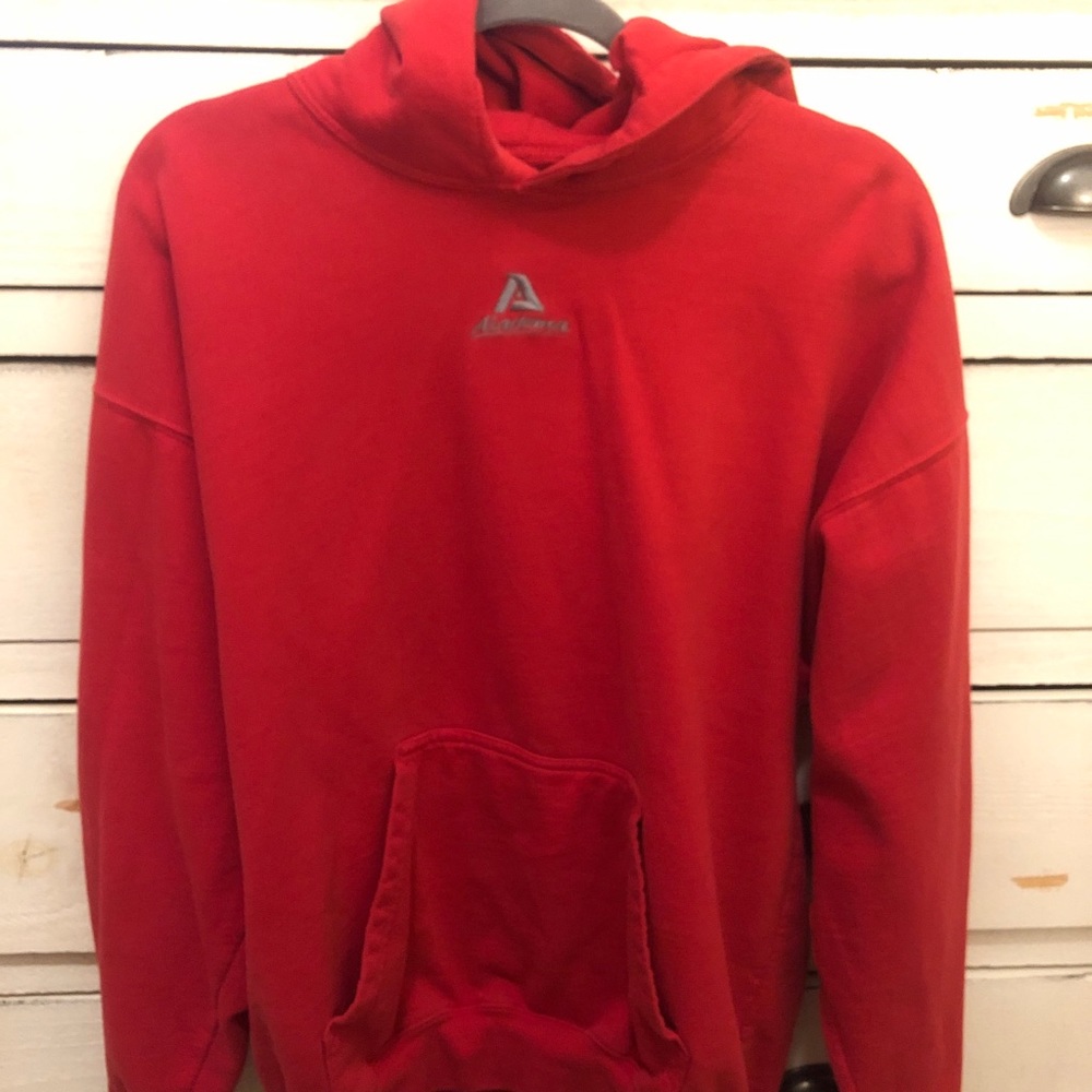 Red sweatshirt - Picture 2 of 3